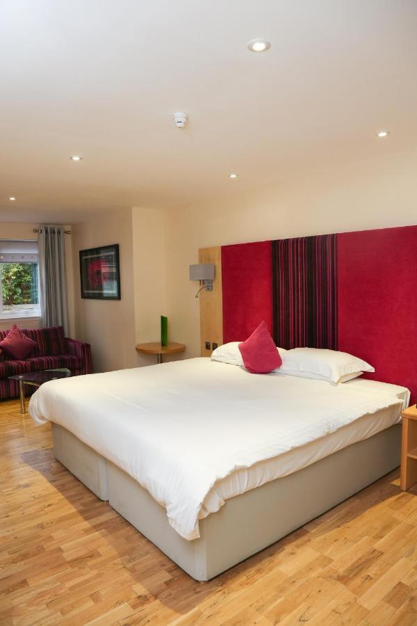 Clubhouse B& B Hotel